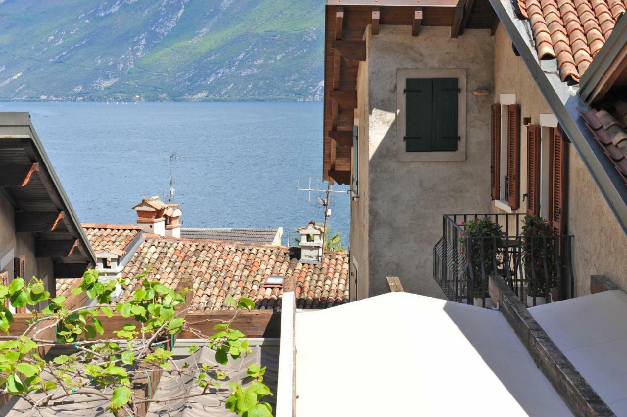 Bella Vacanza Limone Лімоне-суль-Гарда Екстер'єр фото